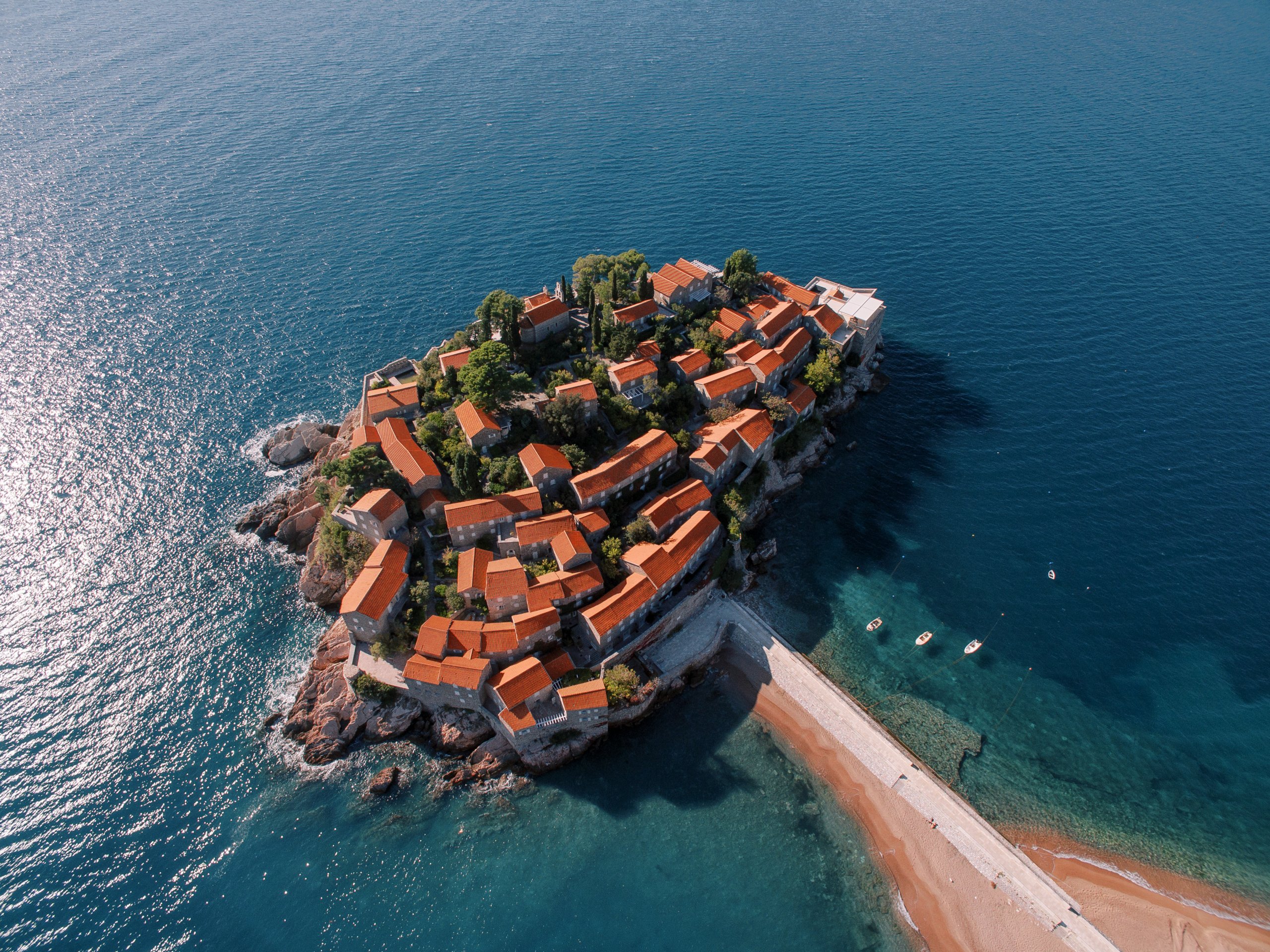 Boat tour from Budva - Calypso Cave, Sveti Stefan and Petrovac